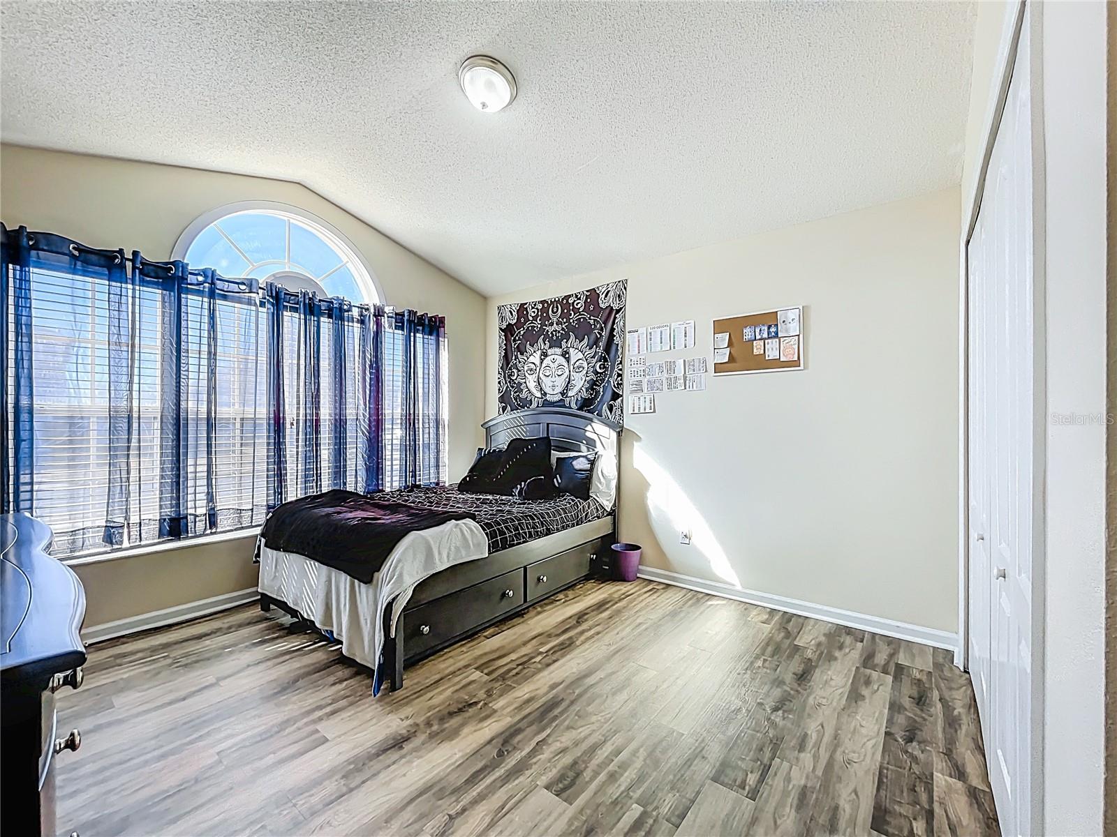 WESTON HILLS SUB - Residential