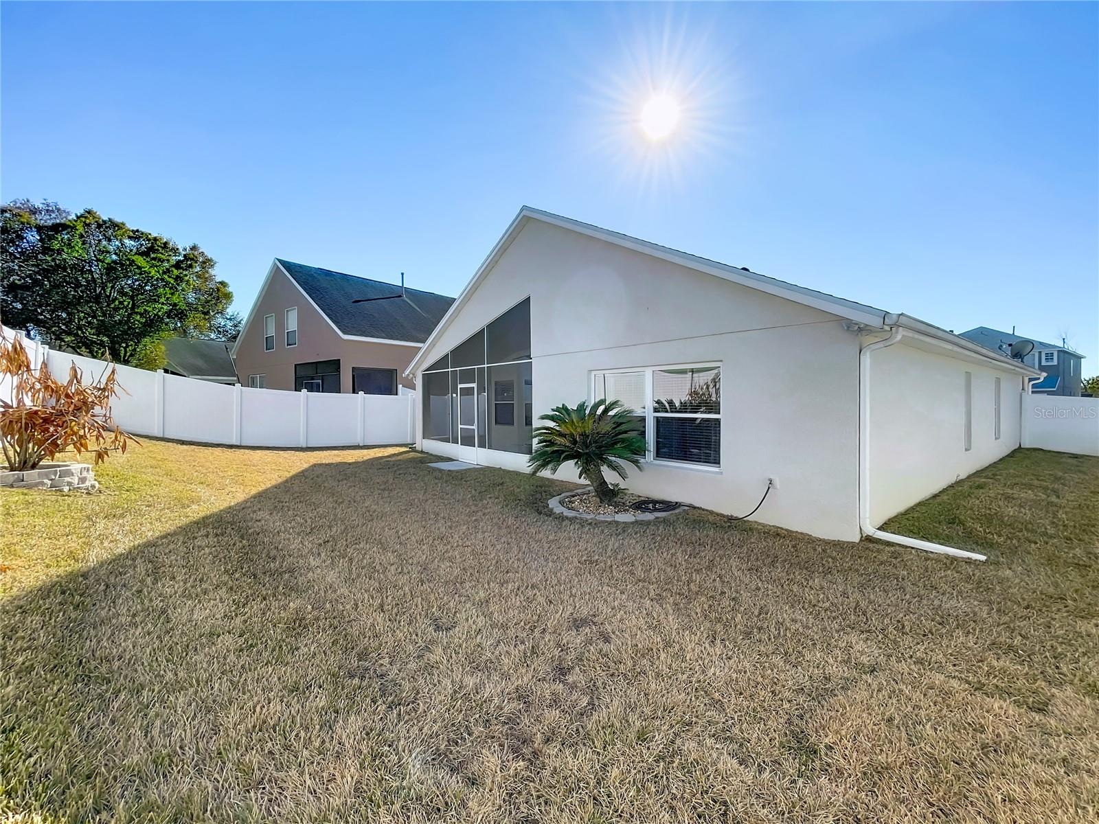 WESTON HILLS SUB - Residential