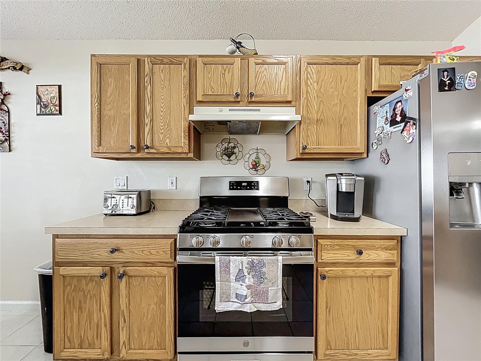 WESTON HILLS SUB - Residential