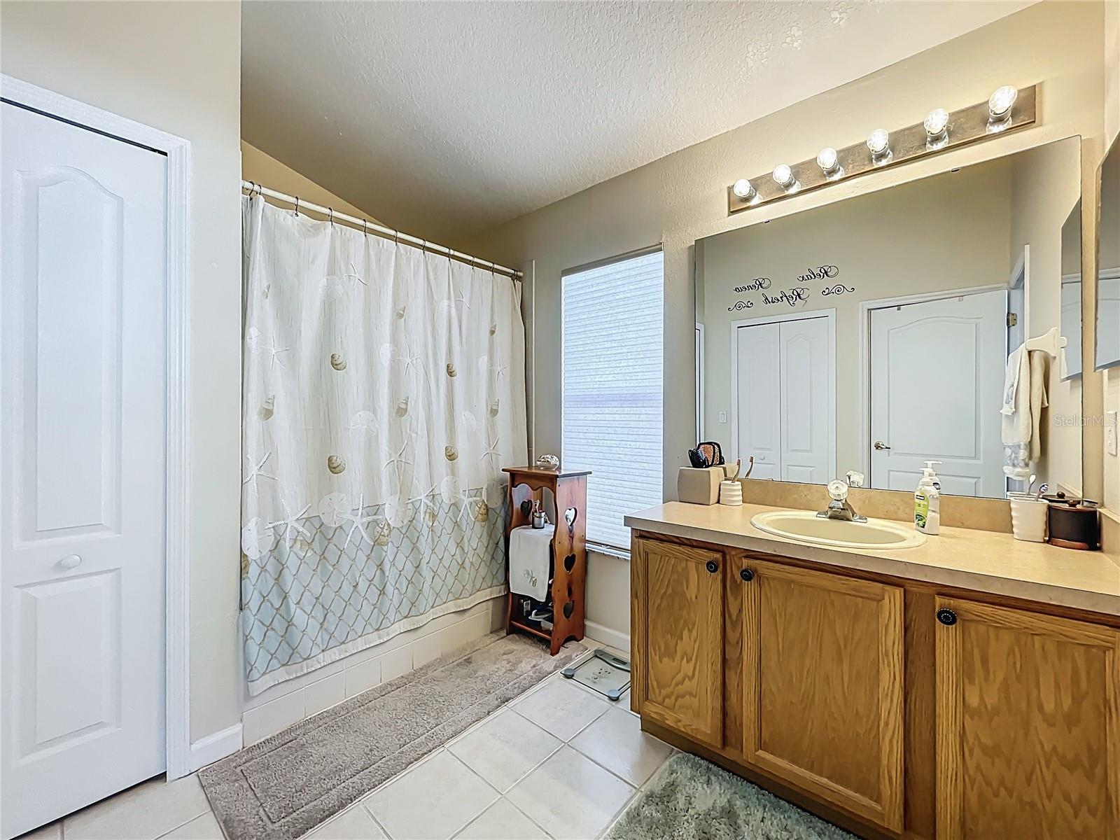 WESTON HILLS SUB - Residential