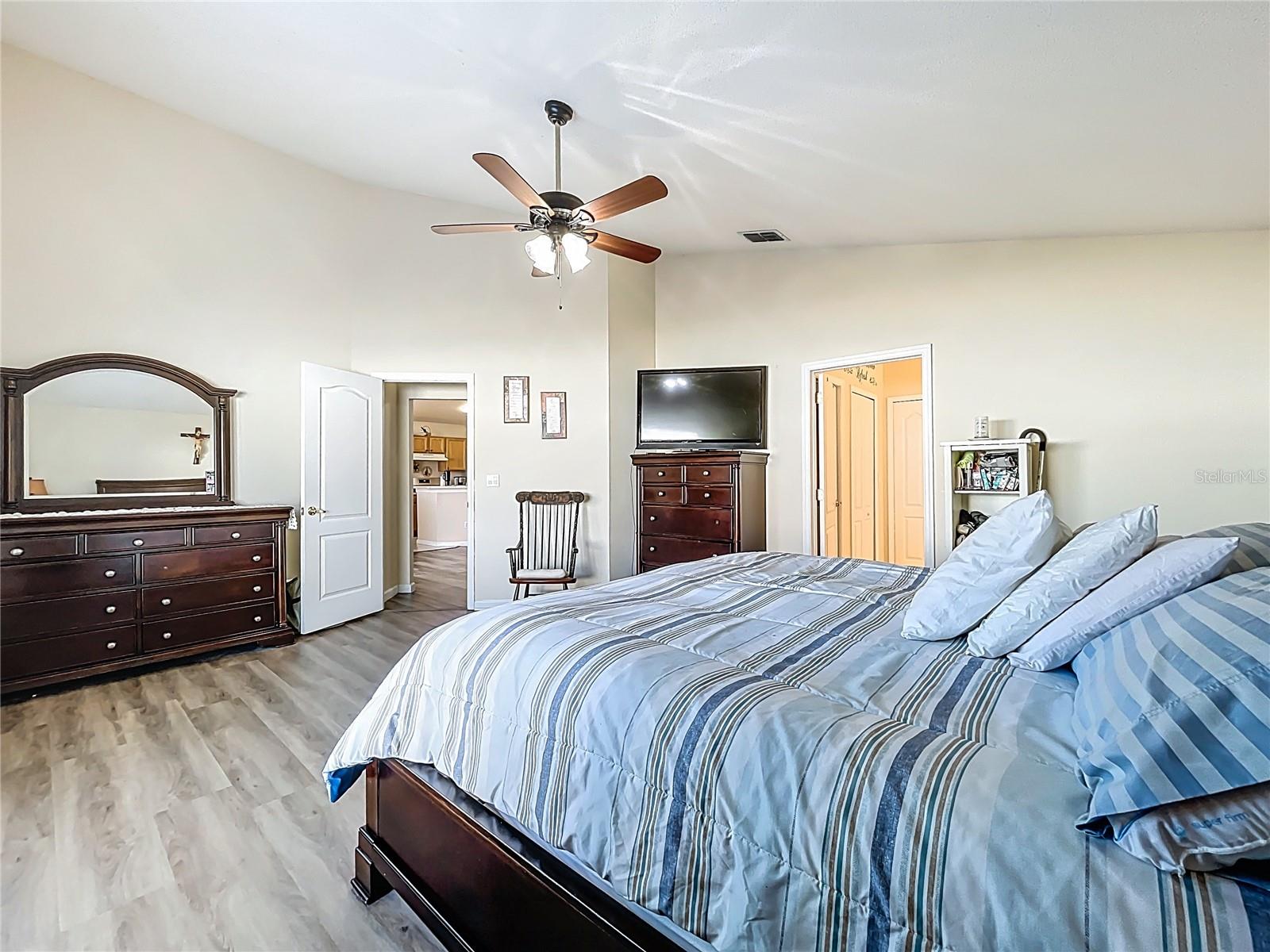 WESTON HILLS SUB - Residential