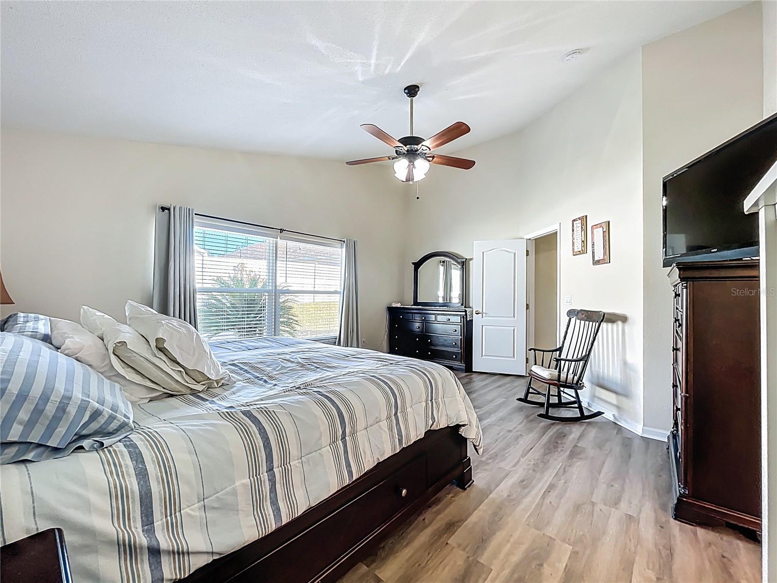 WESTON HILLS SUB - Residential