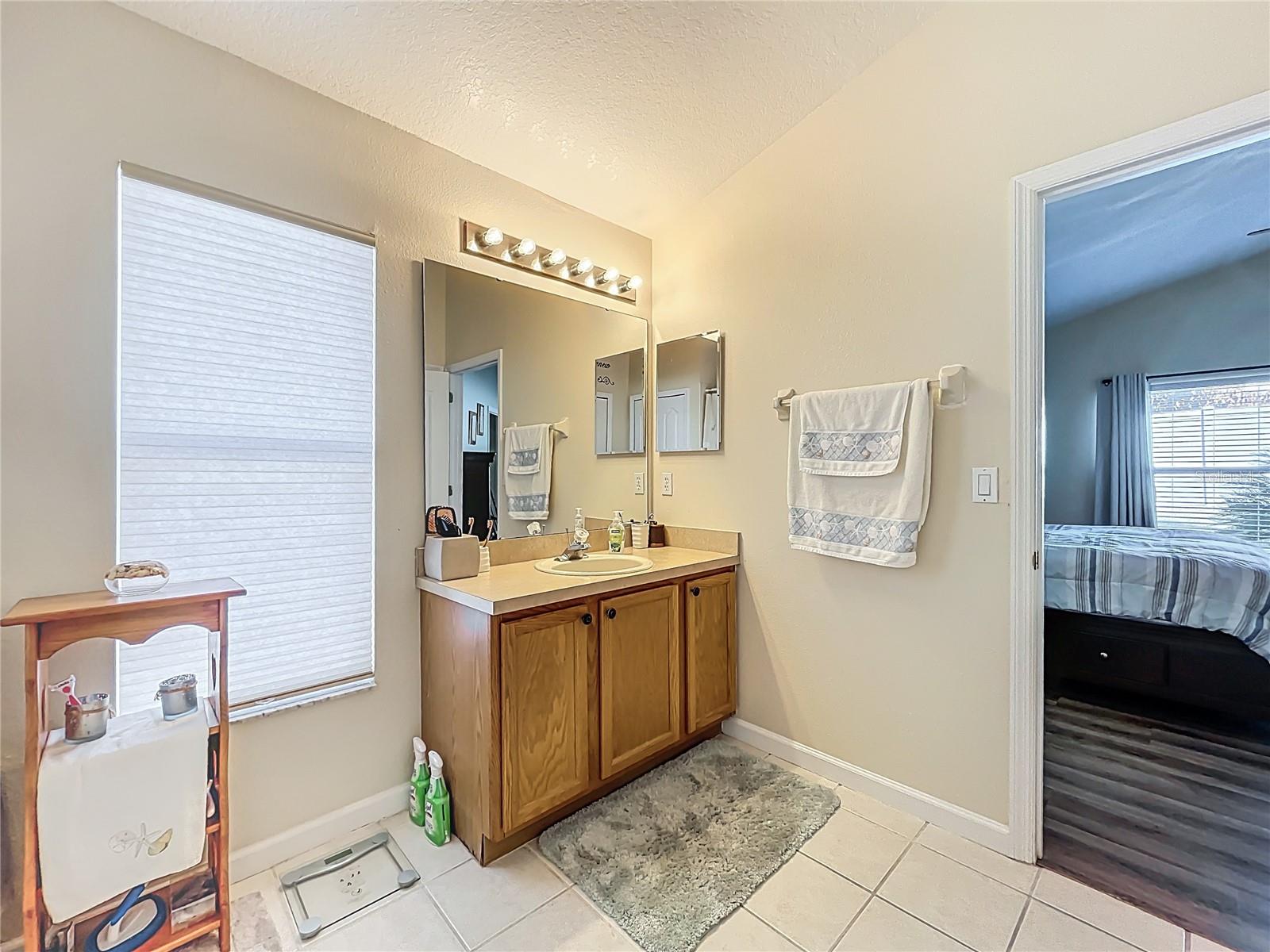 WESTON HILLS SUB - Residential