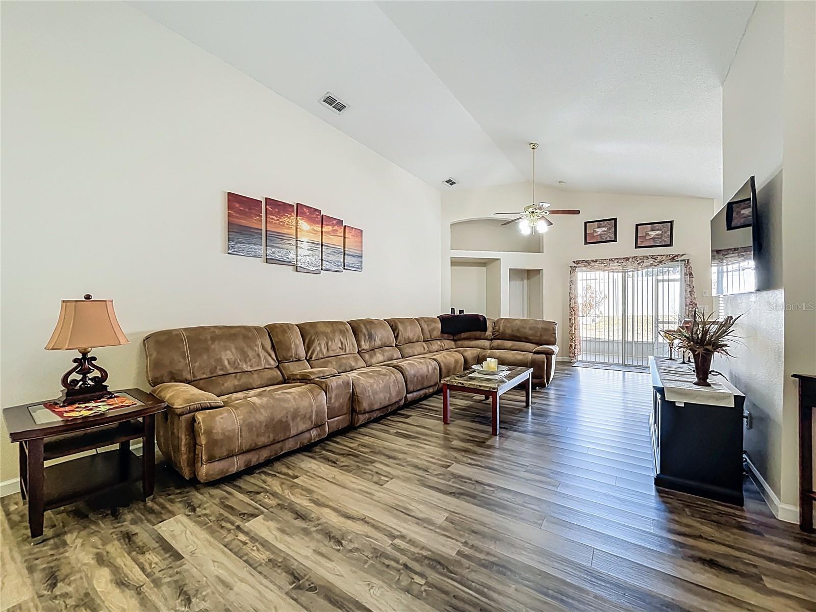 WESTON HILLS SUB - Residential