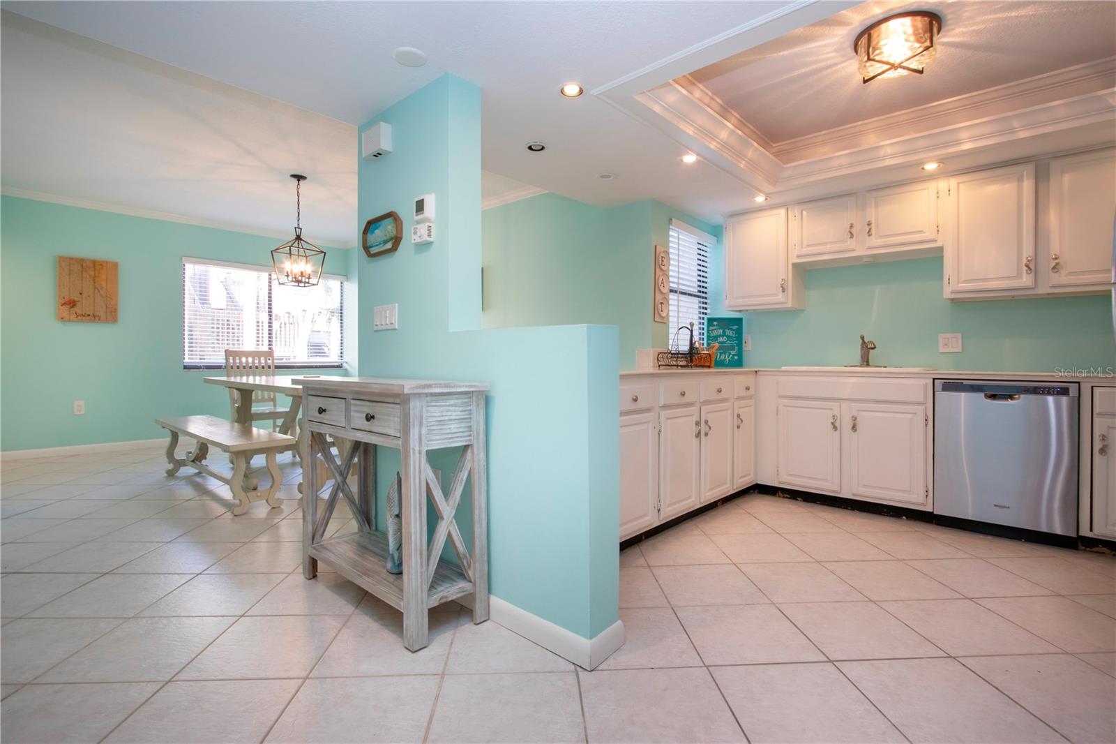 MIDNIGHT COVE II - Residential