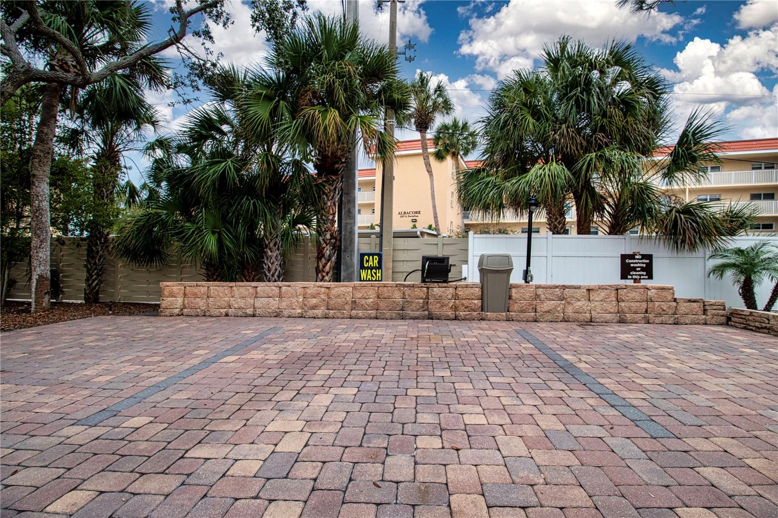 MIDNIGHT COVE II - Residential