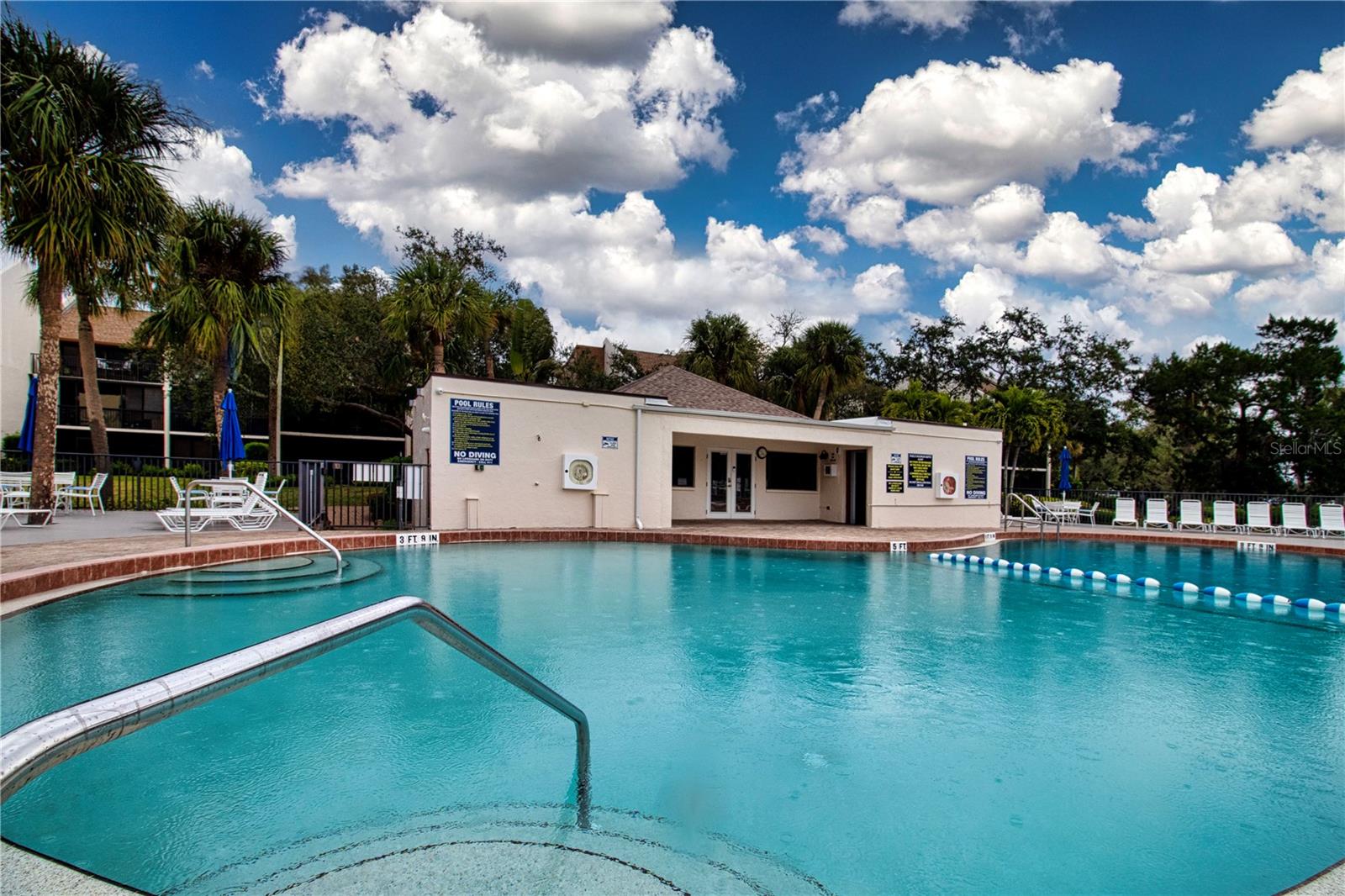 MIDNIGHT COVE II - Residential