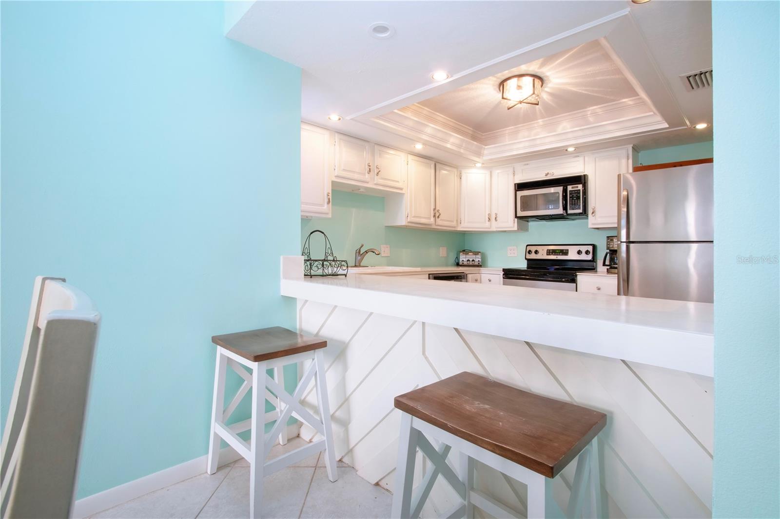 MIDNIGHT COVE II - Residential