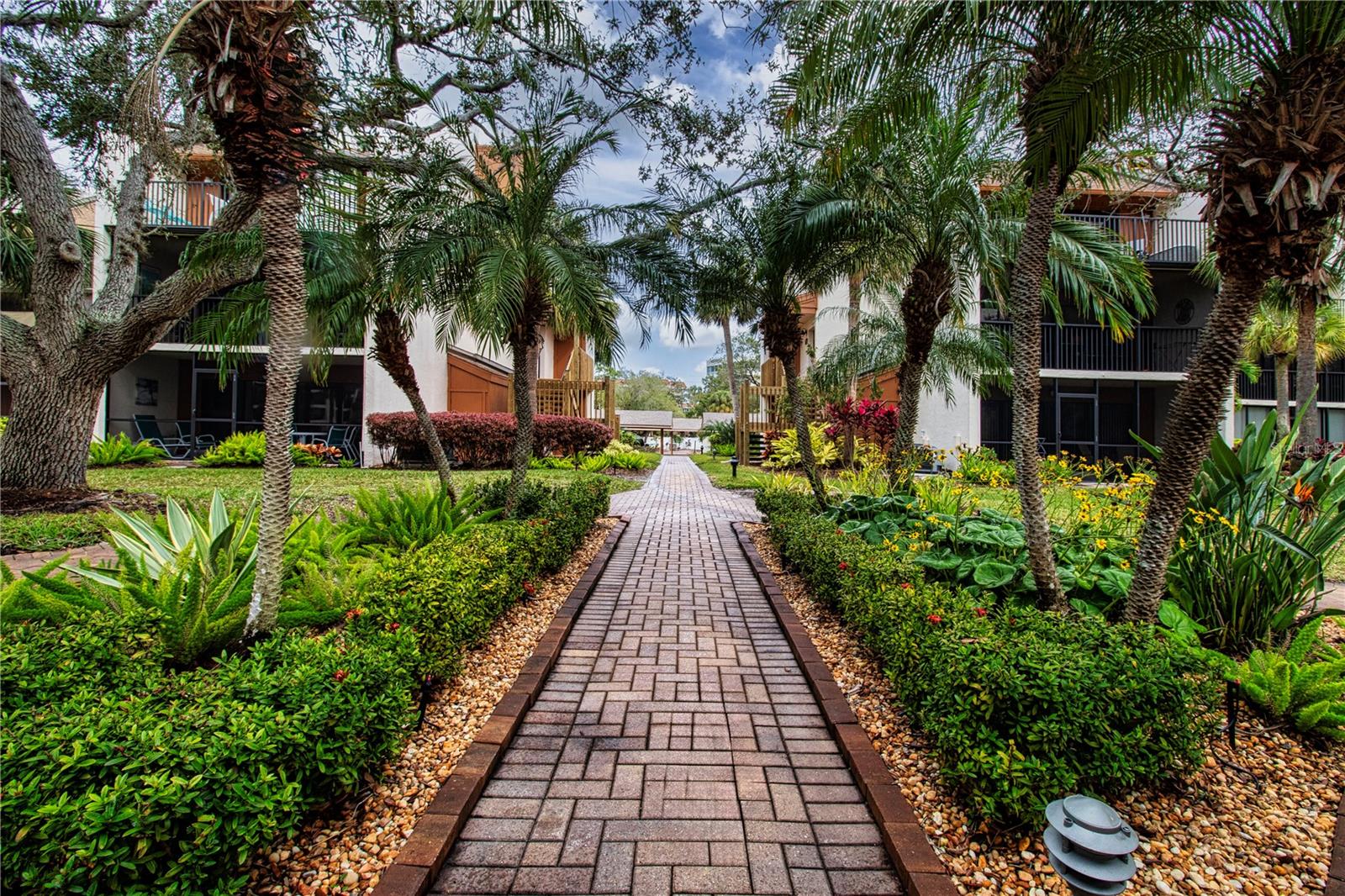 MIDNIGHT COVE II - Residential