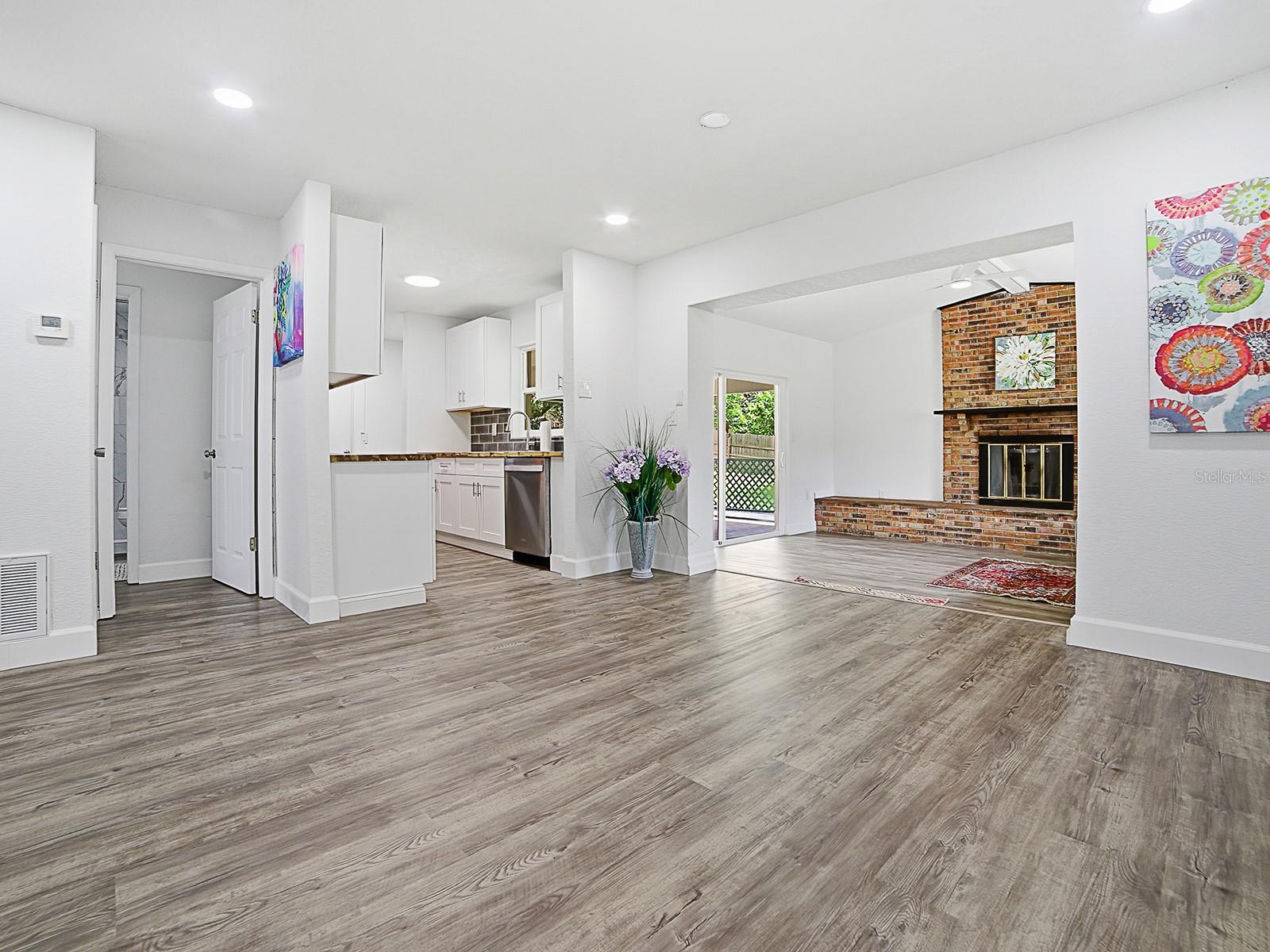 CITRUS SPGS UNIT 04 - Residential