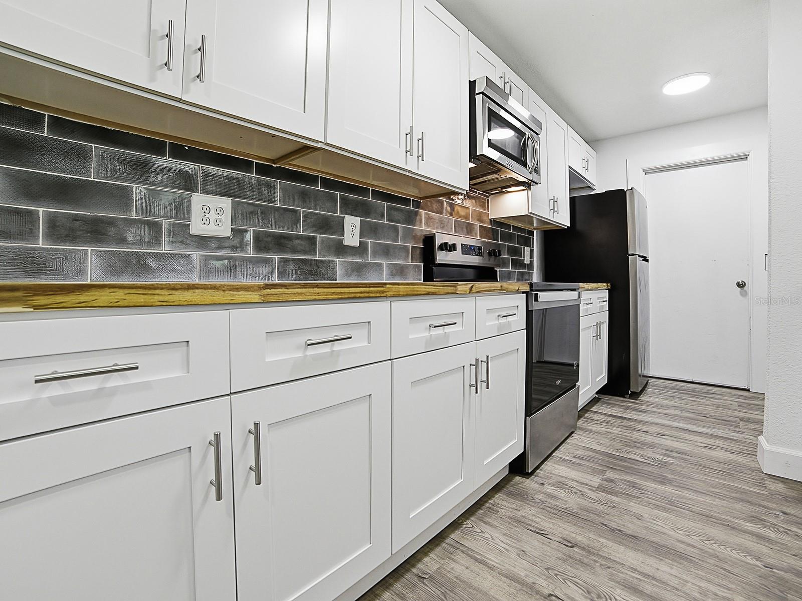 CITRUS SPGS UNIT 04 - Residential