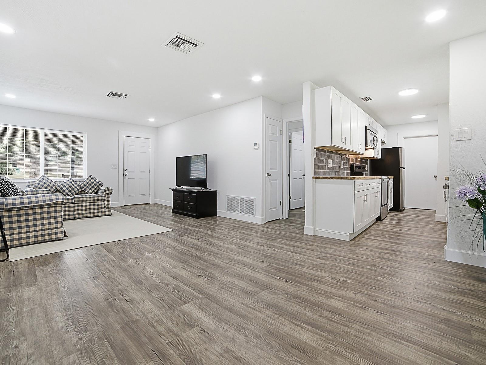 CITRUS SPGS UNIT 04 - Residential