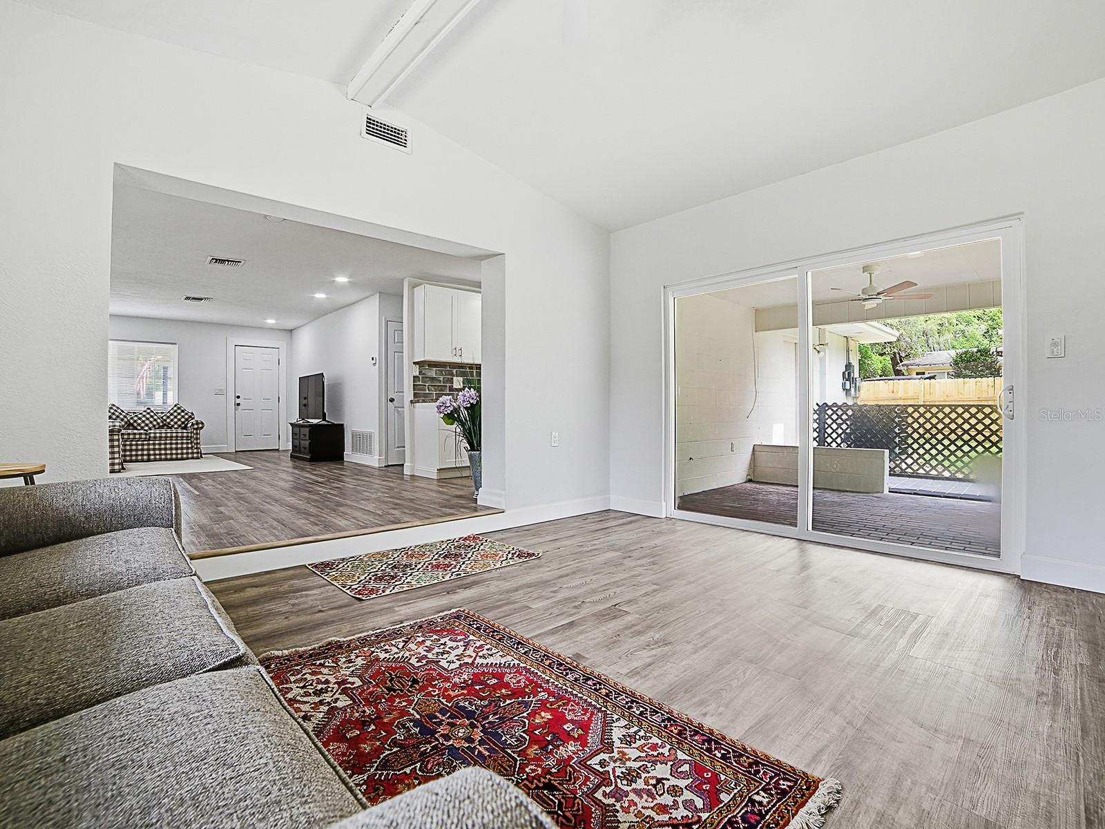 CITRUS SPGS UNIT 04 - Residential