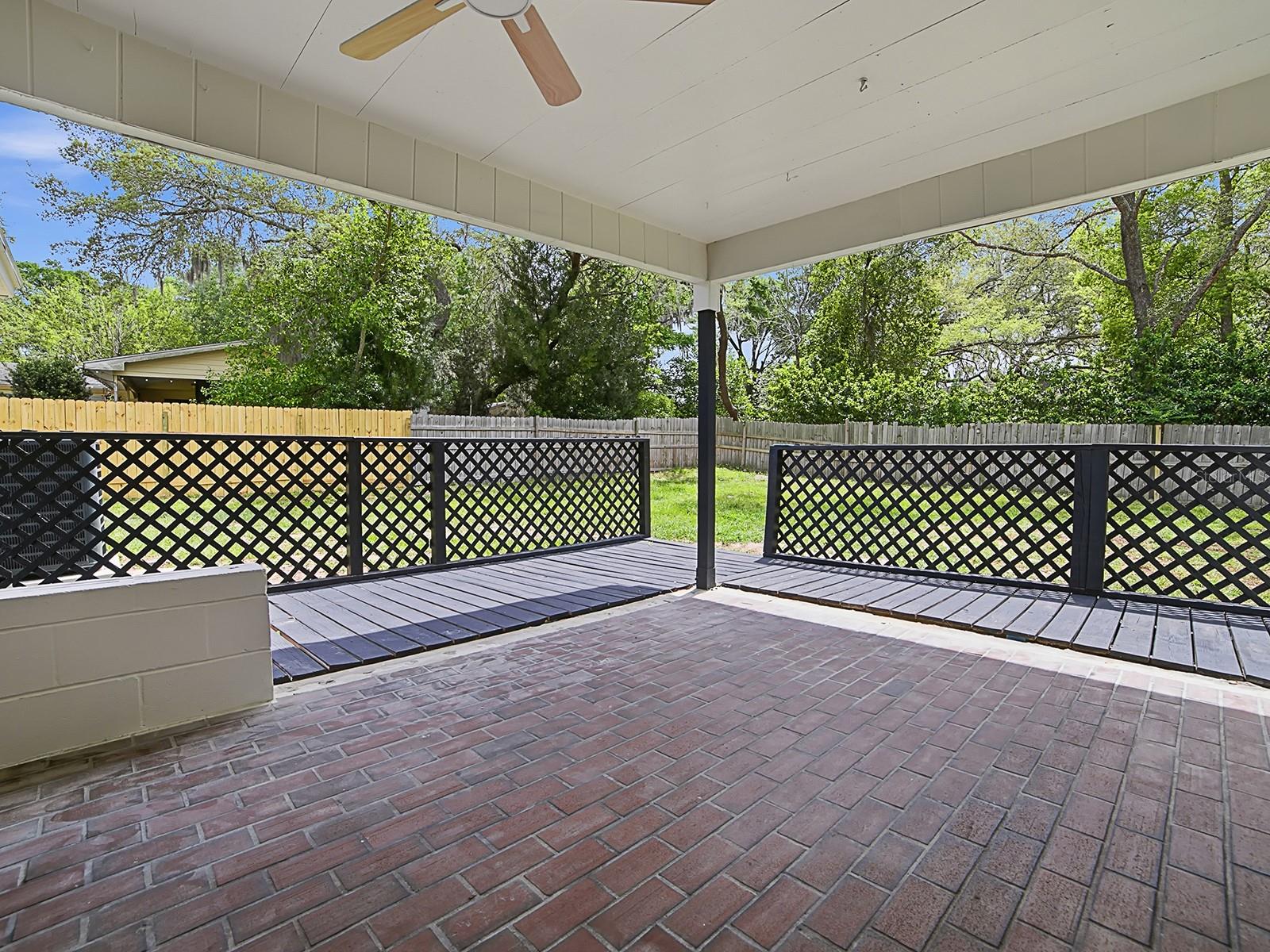 CITRUS SPGS UNIT 04 - Residential