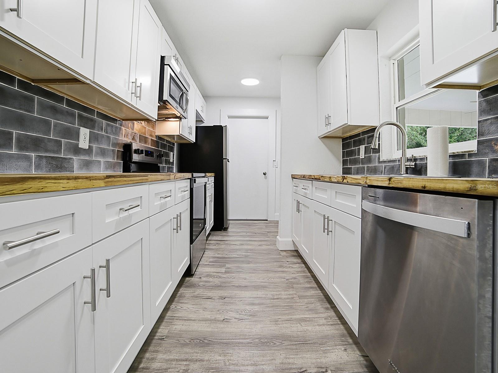 CITRUS SPGS UNIT 04 - Residential