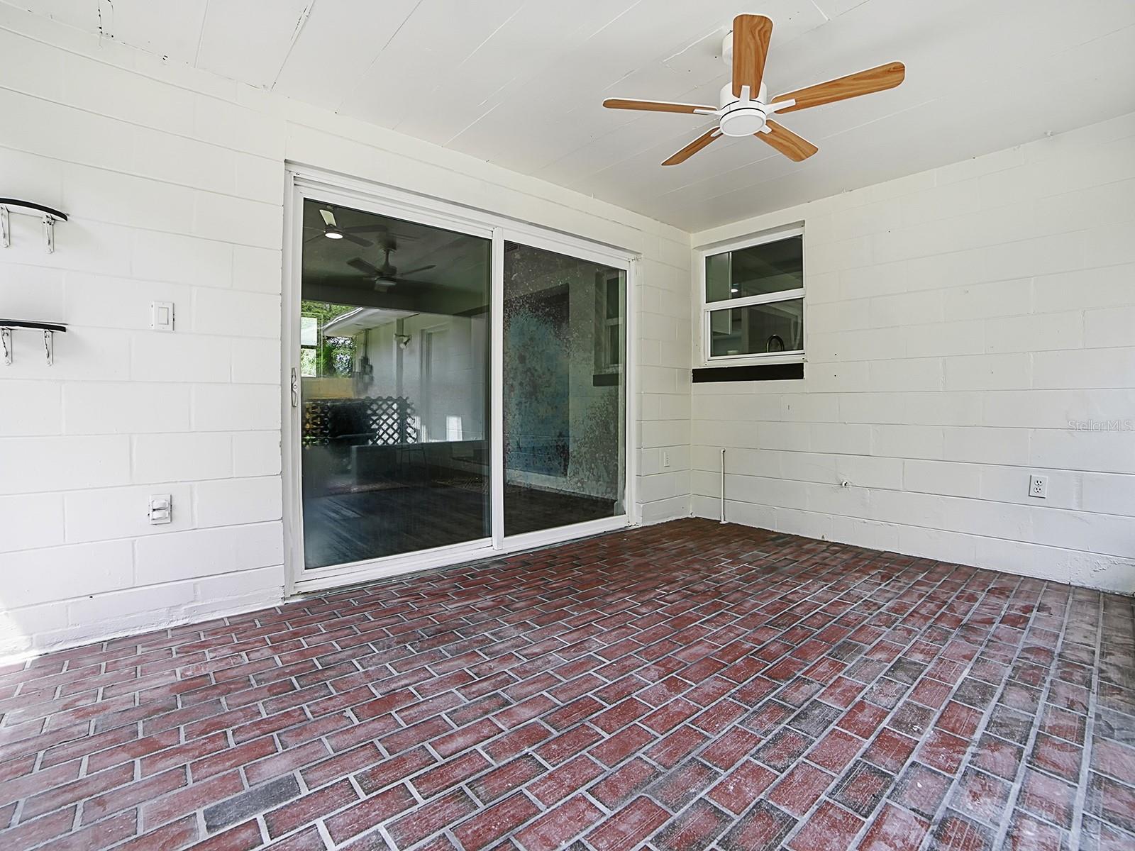 CITRUS SPGS UNIT 04 - Residential