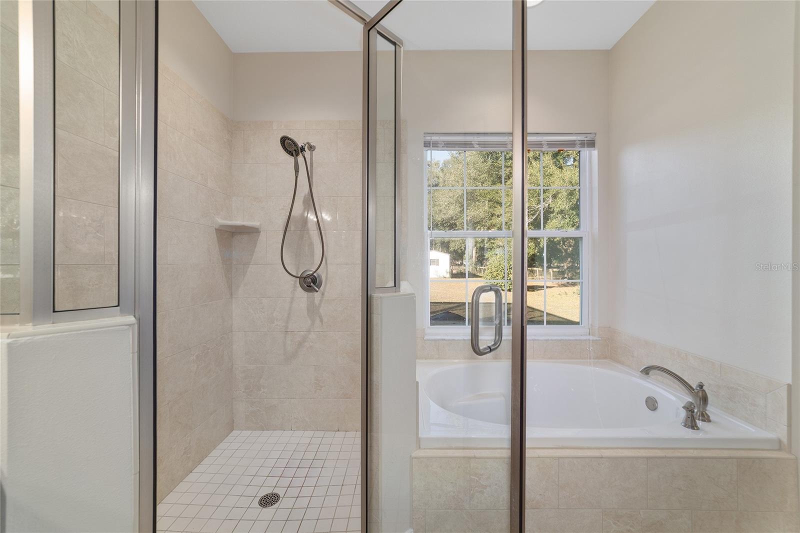 ROLLING RANCHETTES - Residential