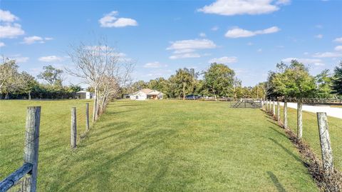 Tiny photo for 465 NE 155th Street Road, Citra, FL 32113 (MLS # OM717168)