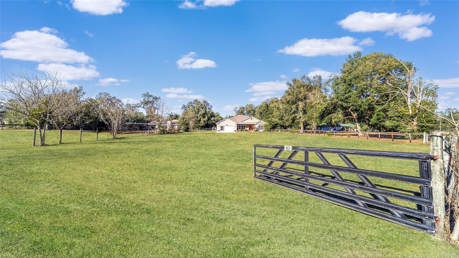 ROLLING RANCHETTES - Residential