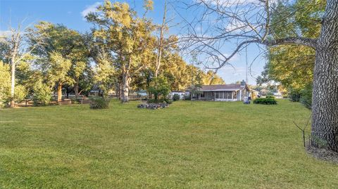 Tiny photo for 465 NE 155th Street Road, Citra, FL 32113 (MLS # OM717168)