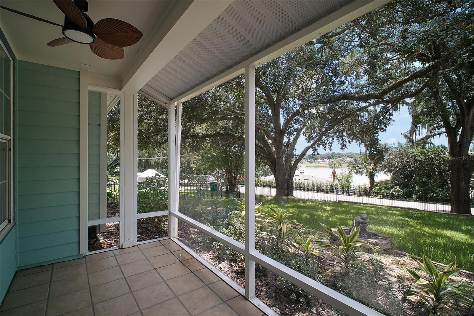 2549 COUNTRY CLUB ROAD