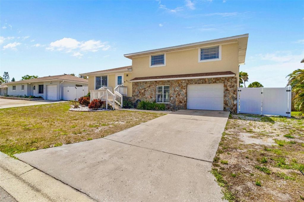 Photo of 8517 43rd Avenue W, Bradenton, FL 34209 (MLS # TB8493243)