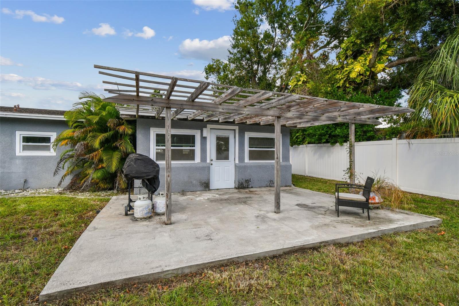 GANDY GARDENS 5 - Residential