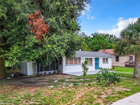 A home in APOPKA