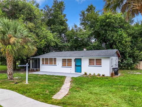 A home in APOPKA