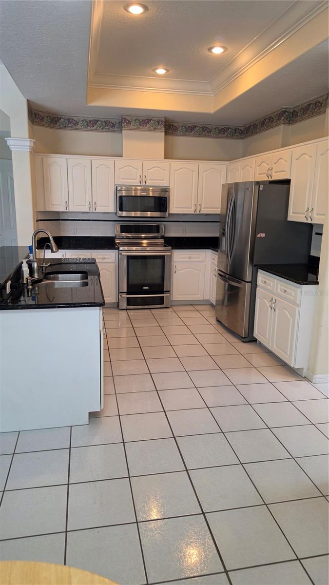 1028 ARCHWAY DRIVE