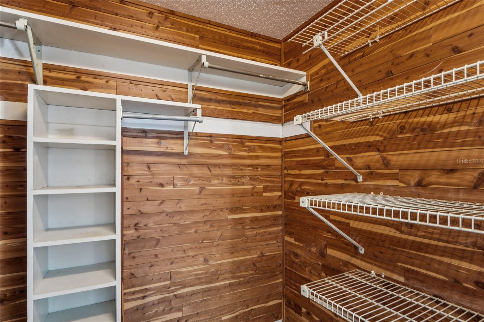 LAKE SHORE ESTATES 3RD ADD - Residential