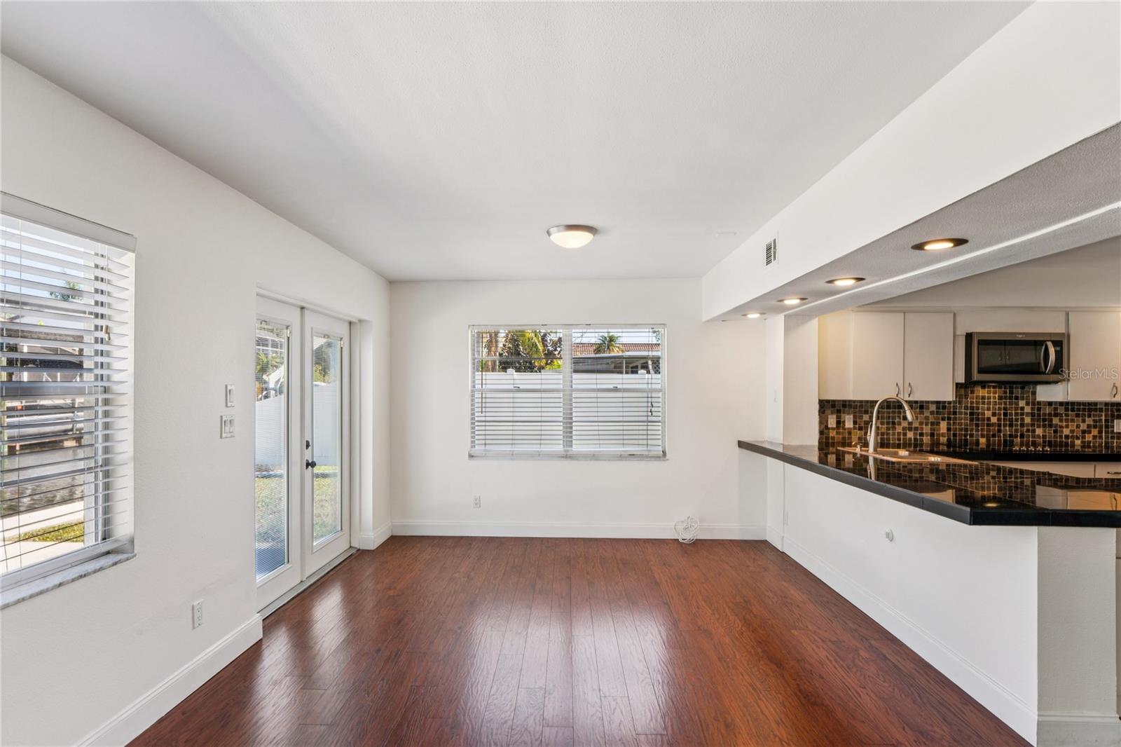 LAKE SHORE ESTATES 3RD ADD - Residential