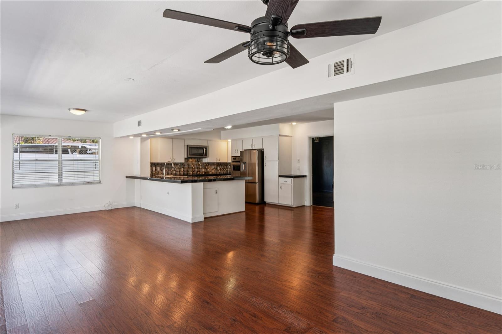 LAKE SHORE ESTATES 3RD ADD - Residential