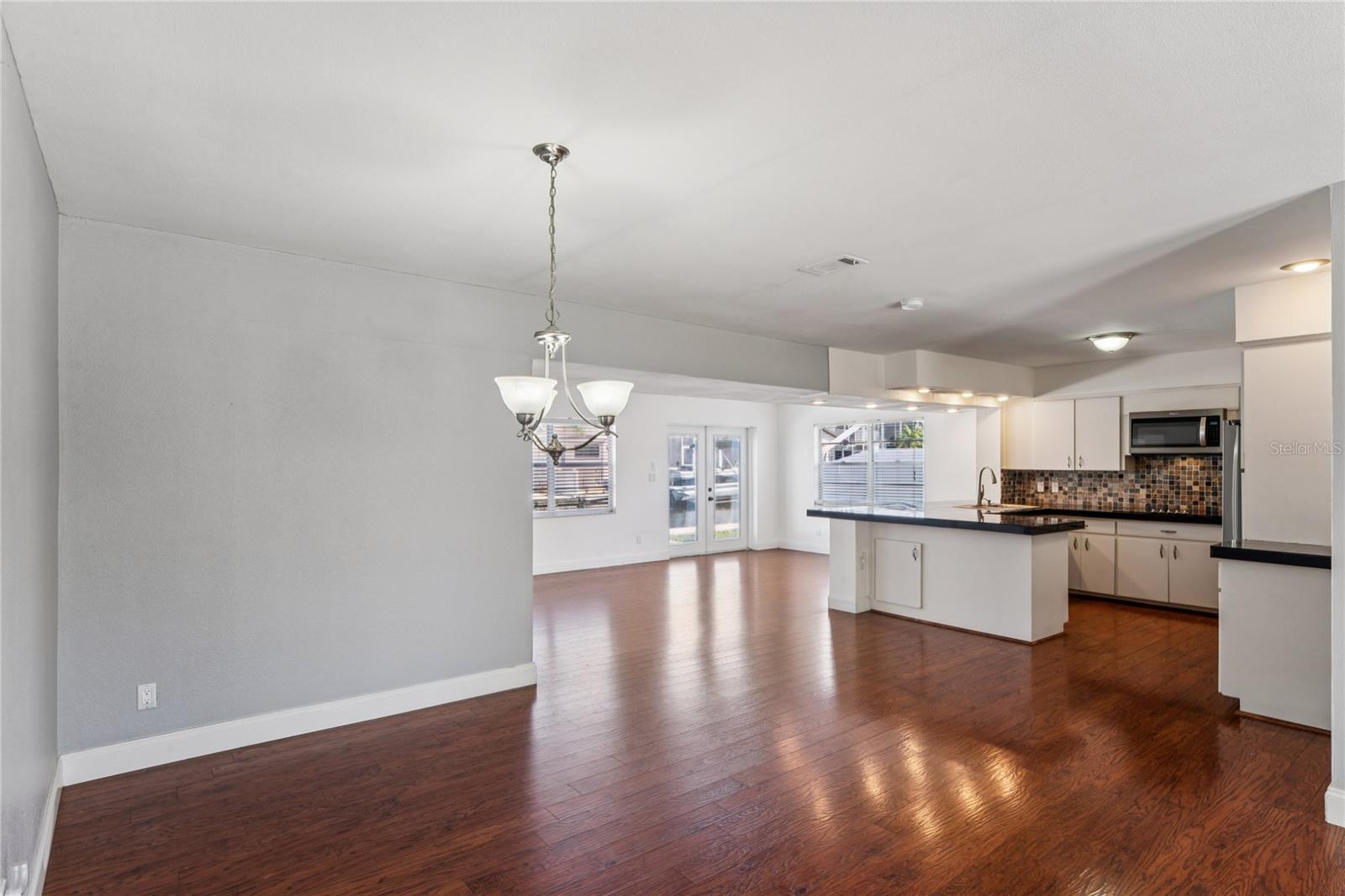 LAKE SHORE ESTATES 3RD ADD - Residential