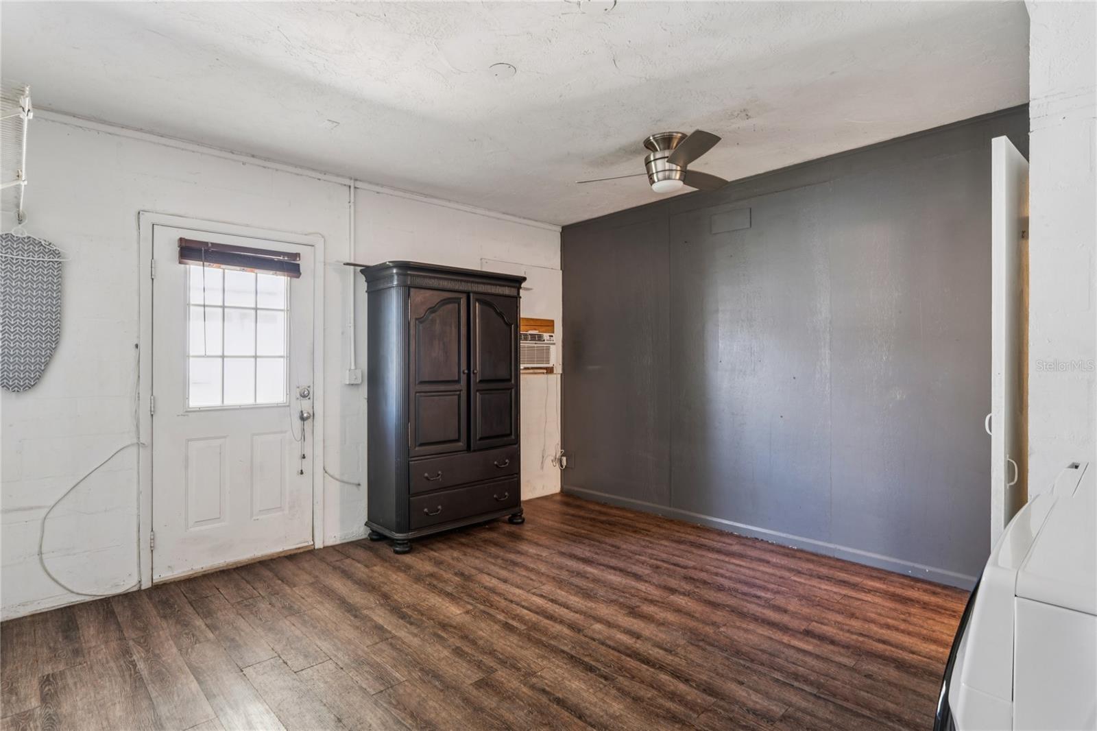 LAKE SHORE ESTATES 3RD ADD - Residential