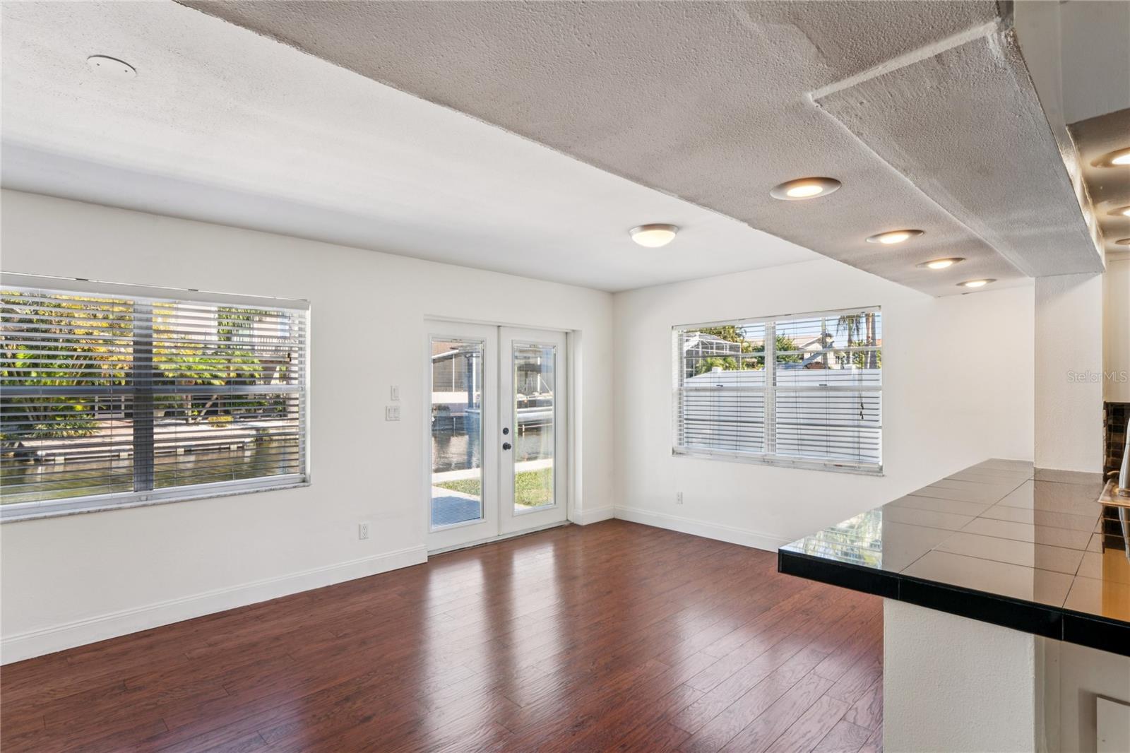 LAKE SHORE ESTATES 3RD ADD - Residential