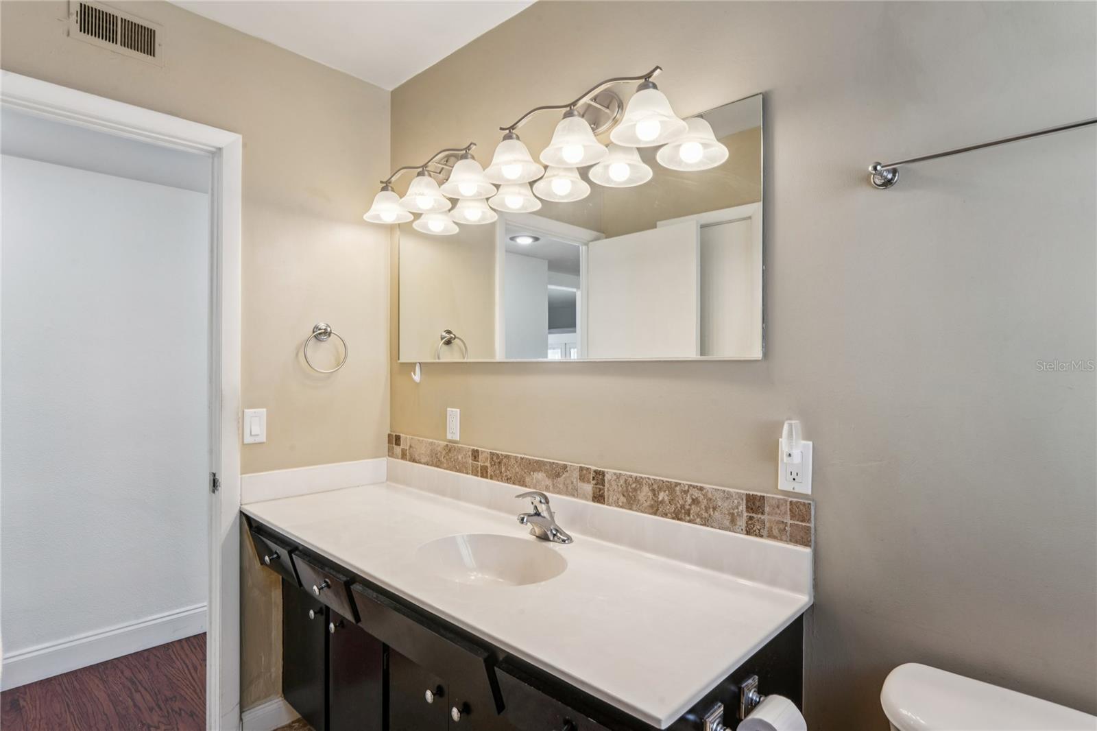 LAKE SHORE ESTATES 3RD ADD - Residential