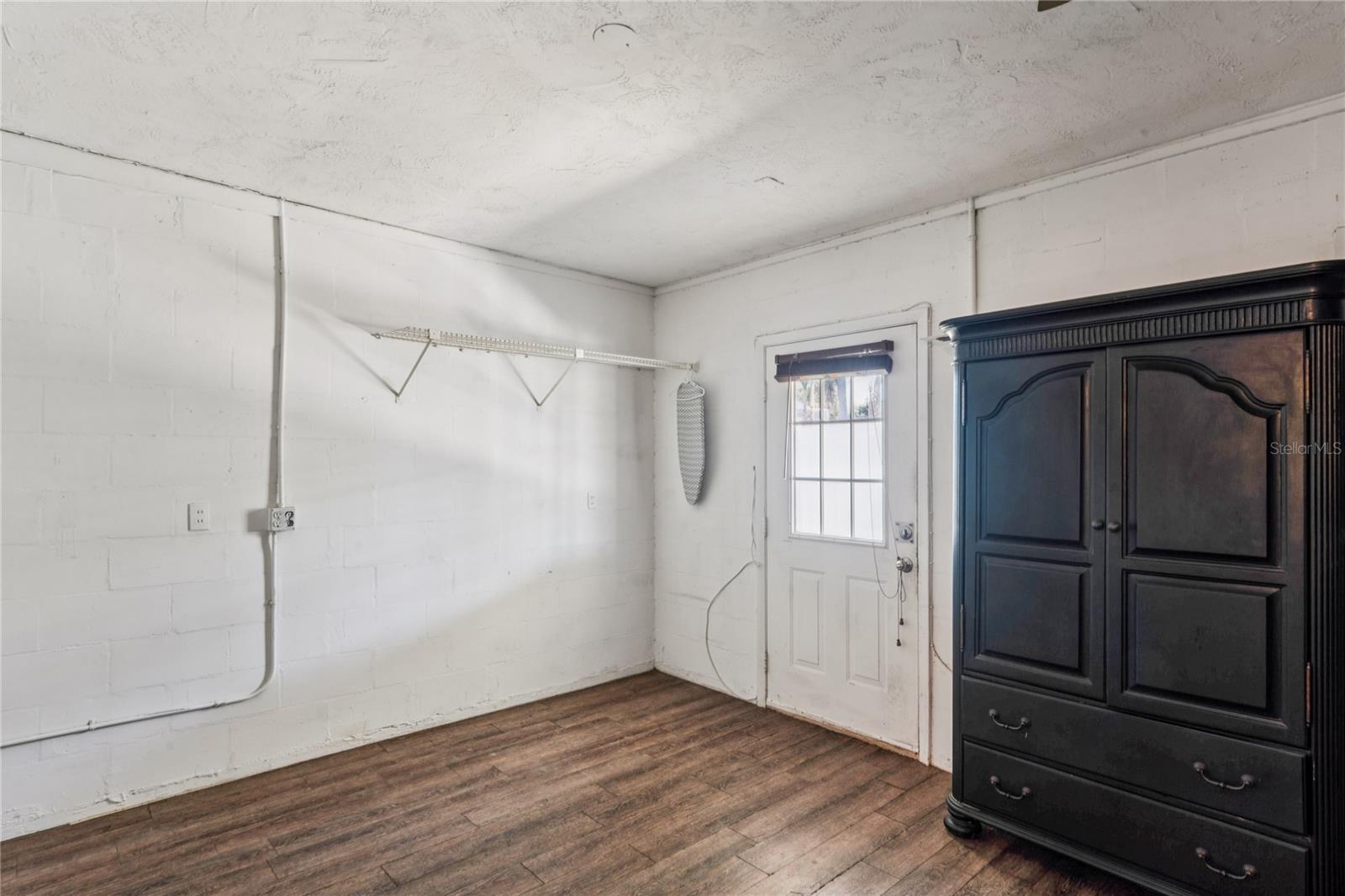 LAKE SHORE ESTATES 3RD ADD - Residential