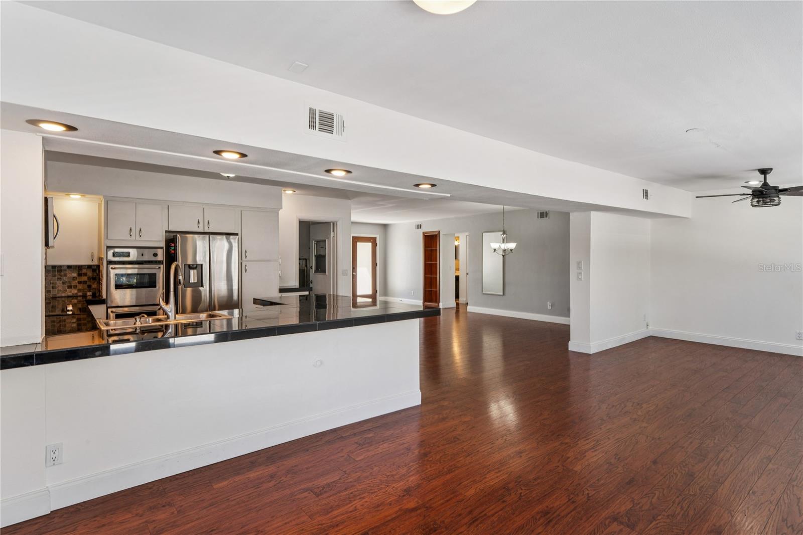 LAKE SHORE ESTATES 3RD ADD - Residential