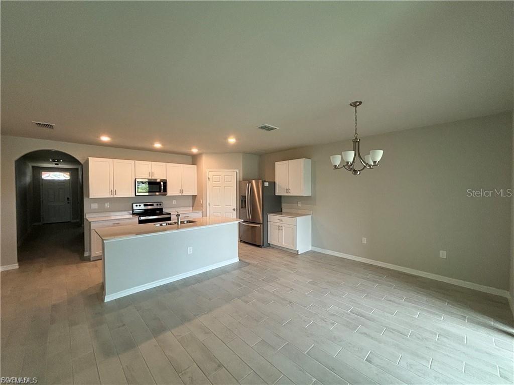 MAGNOLIA LNDG PCL F-II - Residential Lease