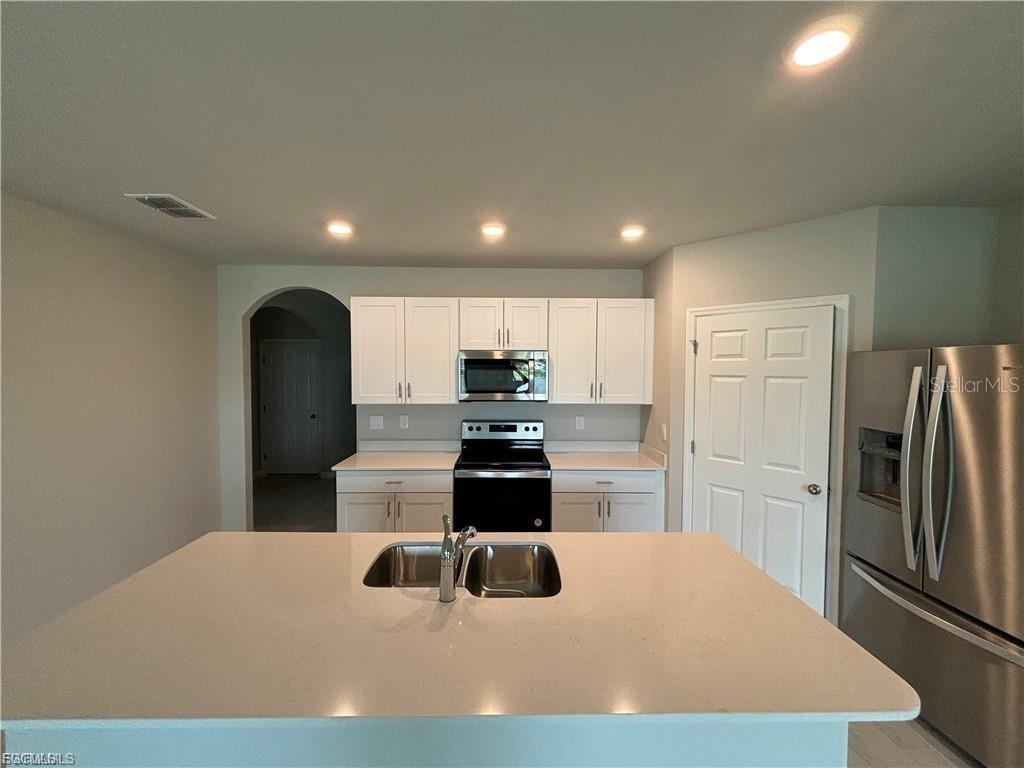 MAGNOLIA LNDG PCL F-II - Residential Lease