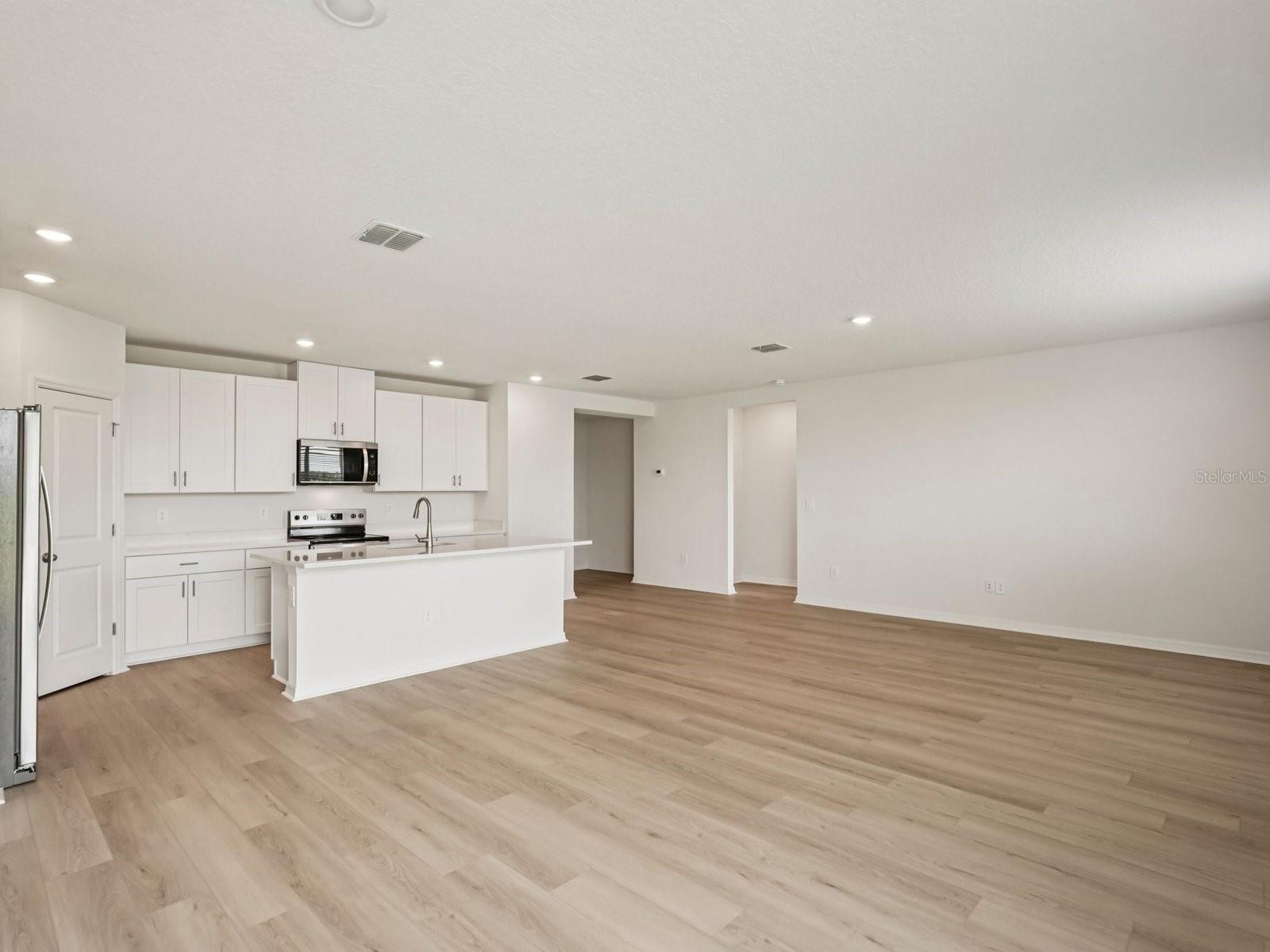 10432 ABUNDANCE GROVE WAY