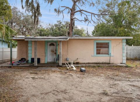 Photo of 605 Danvers Street, Eustis, FL 32726 (MLS # C7523425)