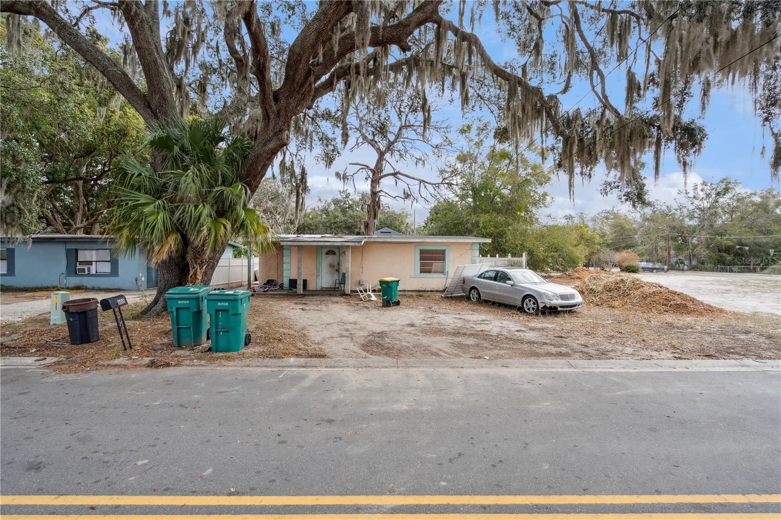 EUSTIS PINECREST - Residential