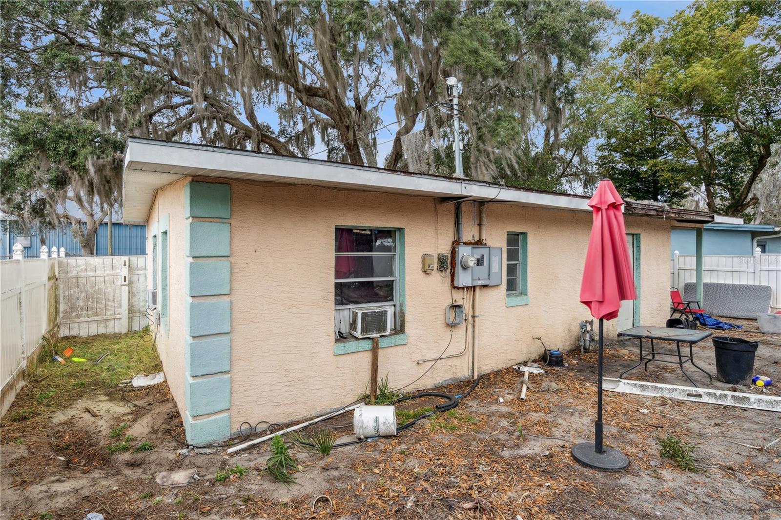 EUSTIS PINECREST - Residential