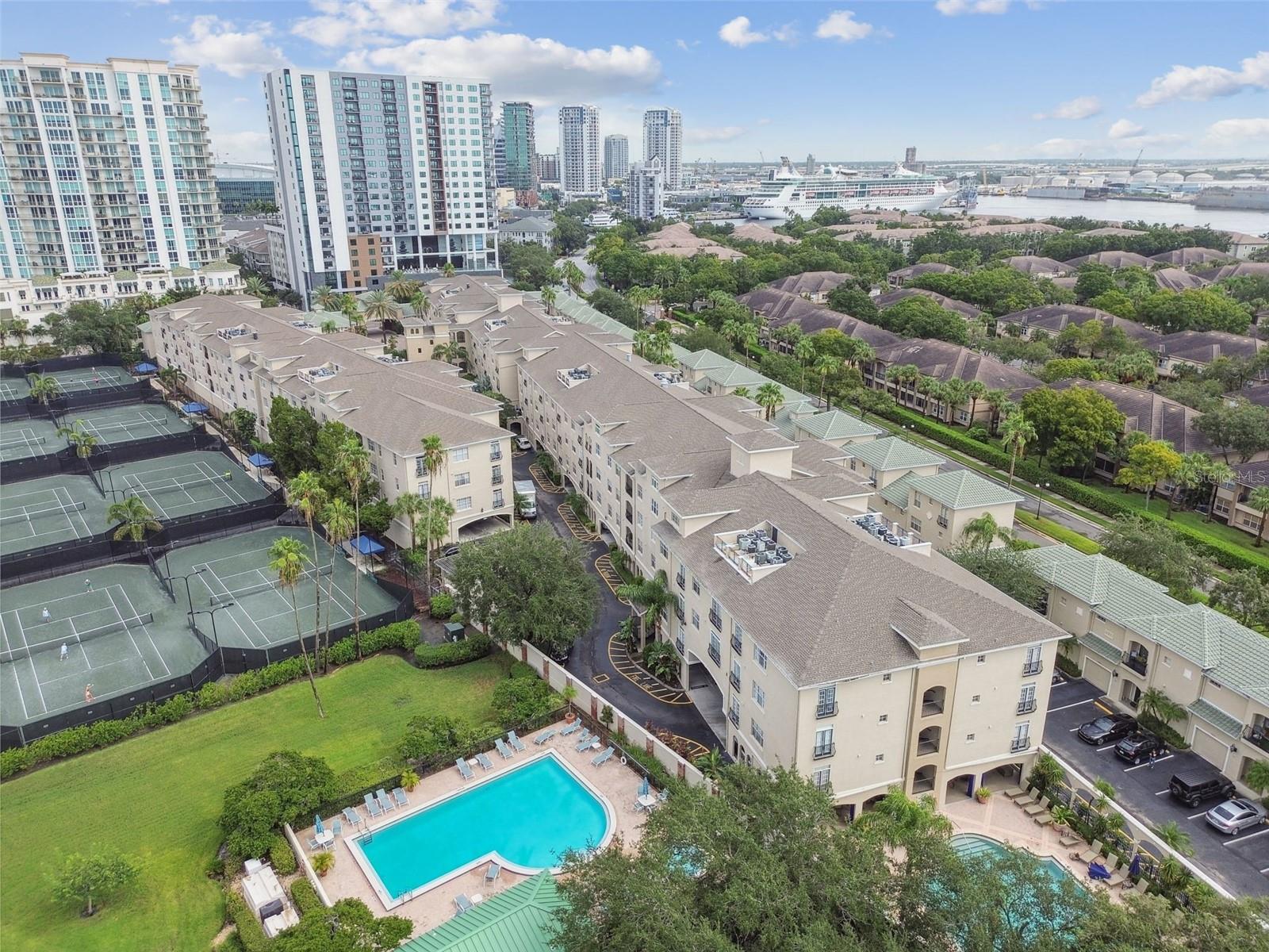 HARBOUR PLACE CITY HOMES A CON - Residential Lease