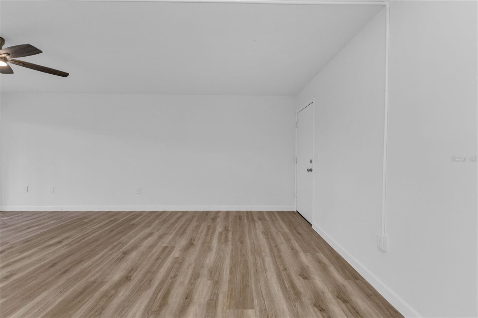 CHELSEA HOUSE - Residential