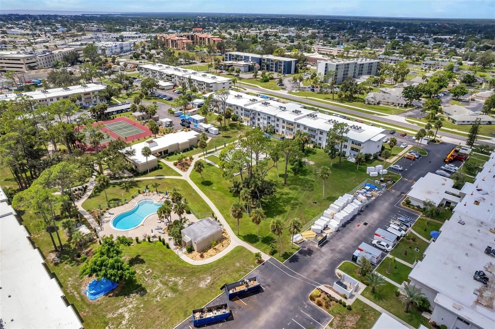 CHELSEA HOUSE - Residential