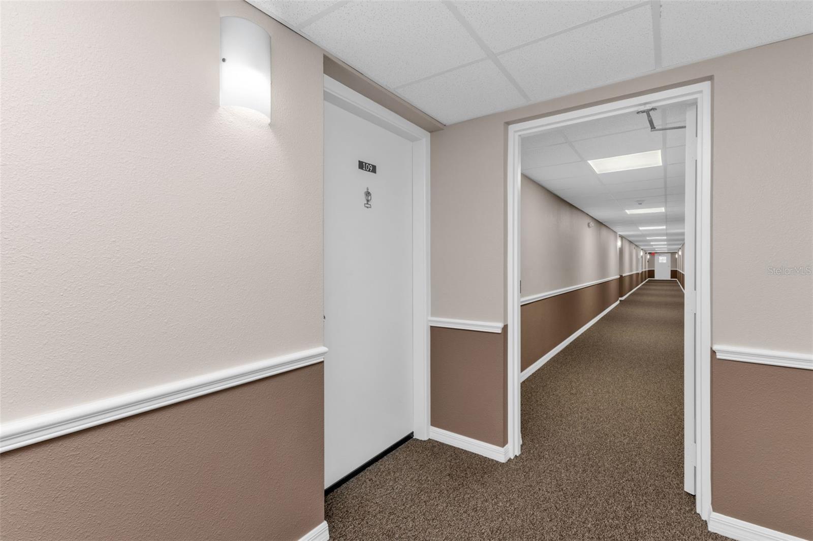 CHELSEA HOUSE - Residential