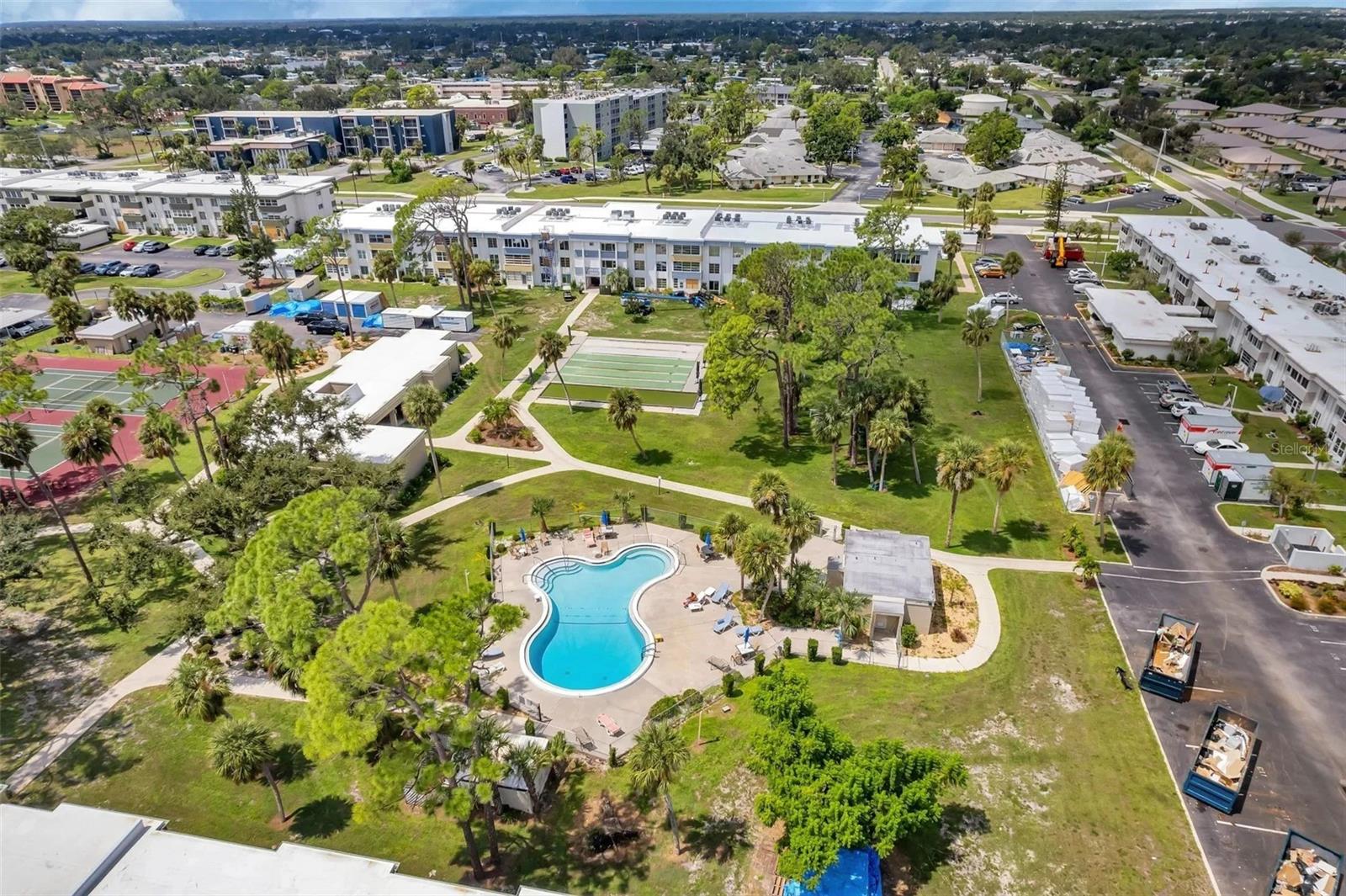 CHELSEA HOUSE - Residential